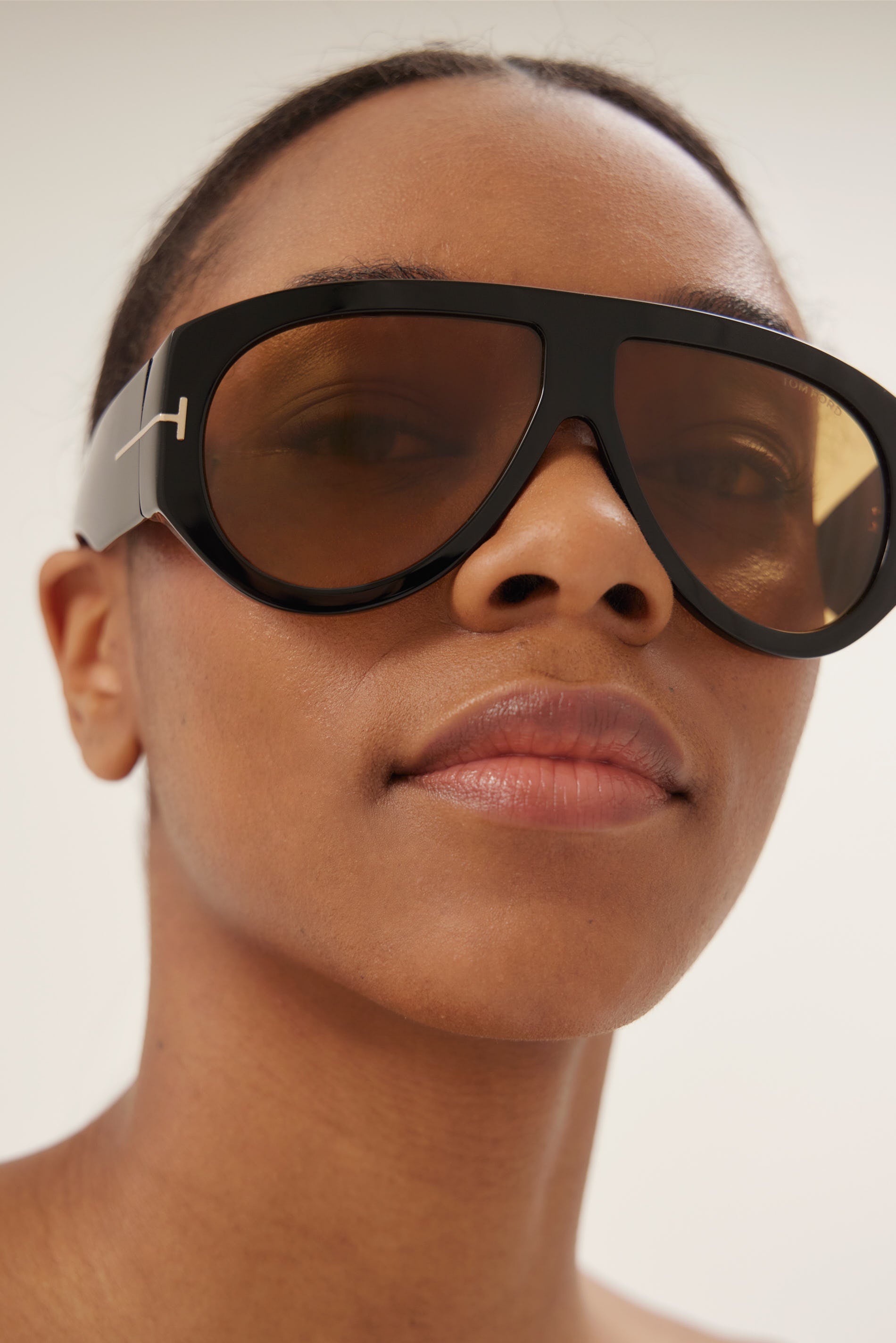Gafas de sol de piloto negras y amarillas Bronson de Tom Ford